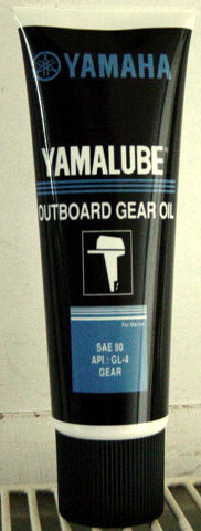 Yamaha outboard motor Gearoil
