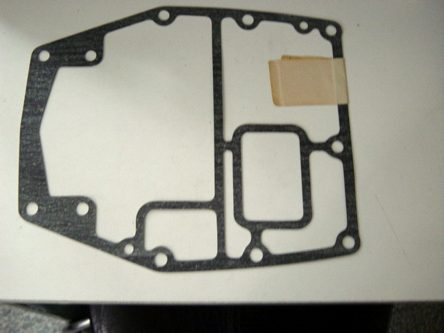 Yamaha utenbordsmotor Gasket, upper casing 75A, 85A