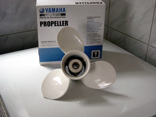Yamaha utombordsmotor propeller 9.9hk, 15hk, 9 1/4x11-J1