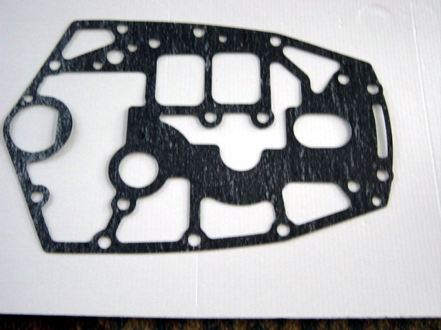 Yamaha perämoottorit Gasket, upper casing 50C, 55A, 55B