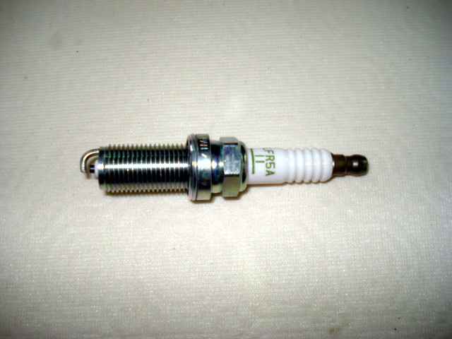 Sparkplug NGK LFR5A-11 - Klicka på bilden för att stänga