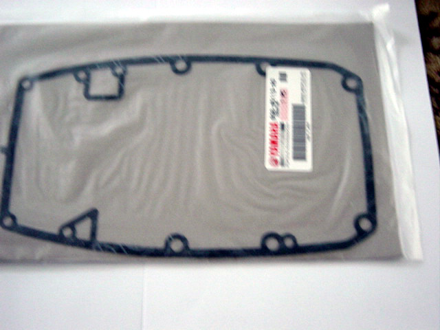 Yamaha outboardmotor Gasket, upper casing F8B, F9.9A, F9.9B