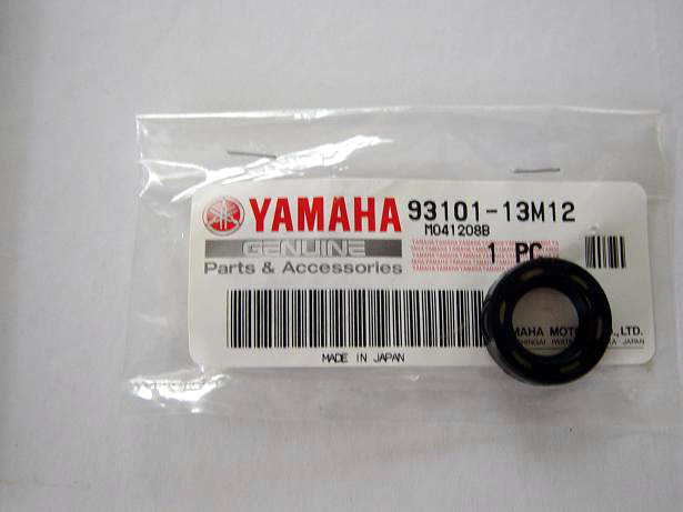 Yamaha outboard motor Oilseal 13x22x7